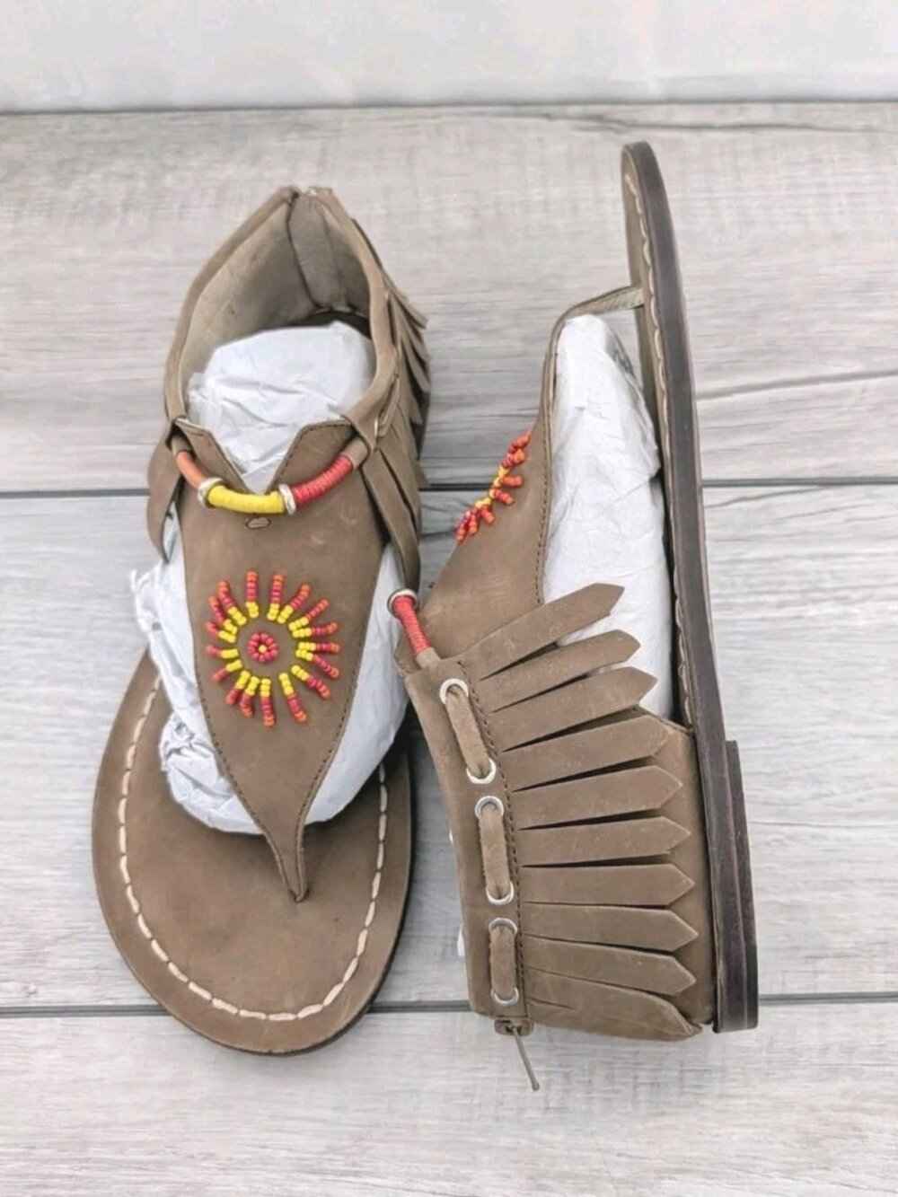 Bernardo Brown Leather Thong Sandals Maasai Bohemian Fringe Beads Embellish 9.5M